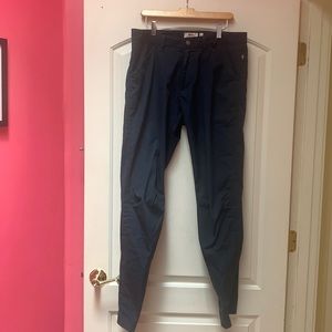 Fjallraven Men’s Size 50 (33/34) Navy High Coast Fall trouser